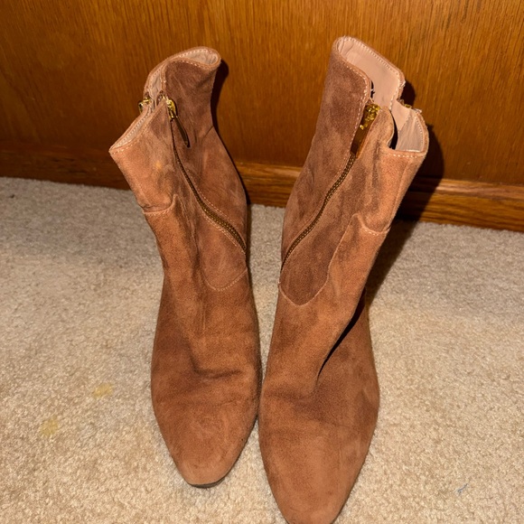 AEROSOLES Tan Suede Ankle Booties - Picture 3 of 5